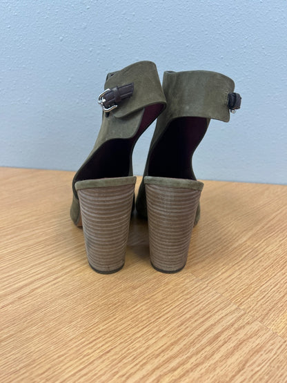 Coach 8 Green suede open toe w/ ankle strap NWOT