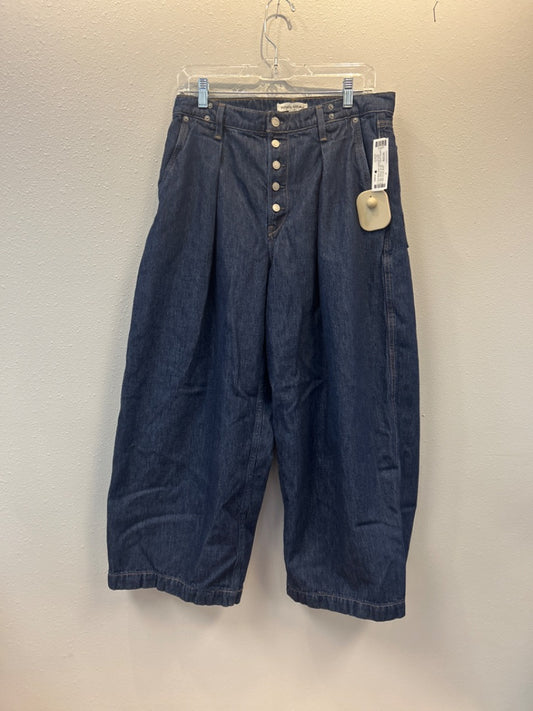 Banana Republic 8 Dark Wash Wide Leg pleat waist