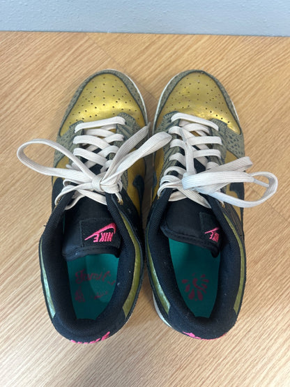 Nike 9 Gold dia de muertes gold lace up sneaker W/ BOX