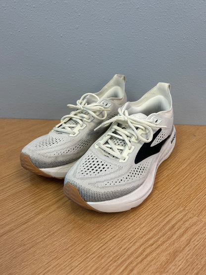 Brooks 10 Beige 'Glycerin 23 Running Shoes' thick sole low pro lace up