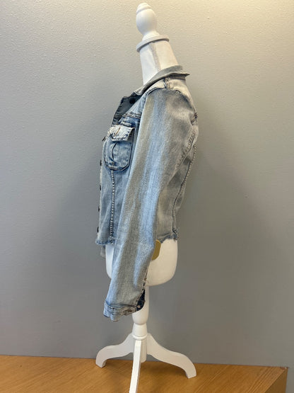 Kut from the Kloth S Light Wash Raw Edge