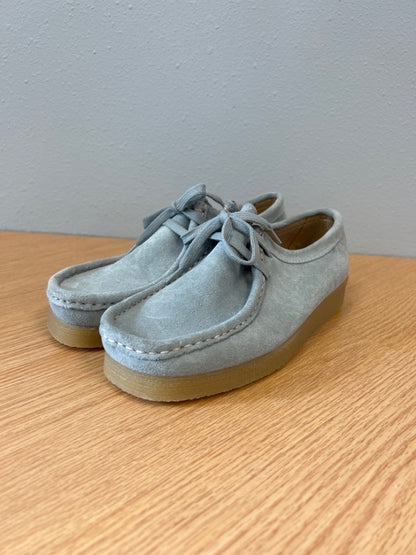 Anthropologie 8.5 Blue Suede platform dessert chukka