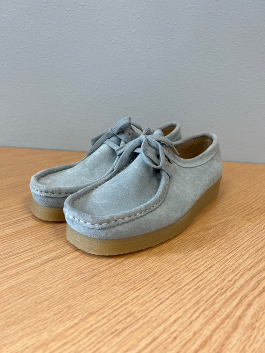 Anthropologie 8.5 Blue Suede platform dessert chukka