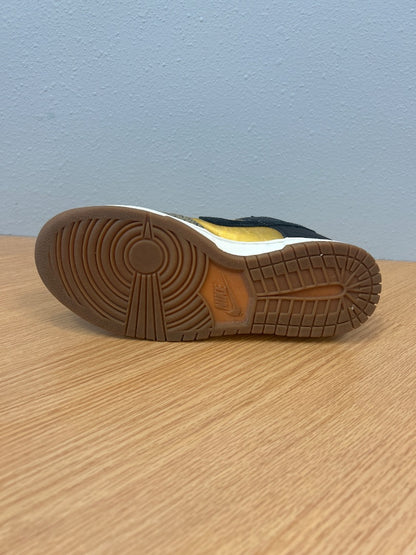 Nike 9 Gold dia de muertes gold lace up sneaker W/ BOX