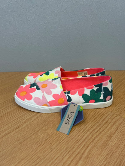Toms 10 Pink NWT floral canvas slip on