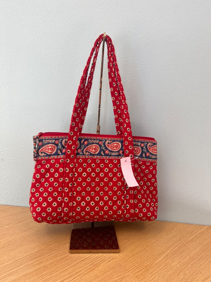 Vera Bradley  Red paisley patterned tote purse quilted