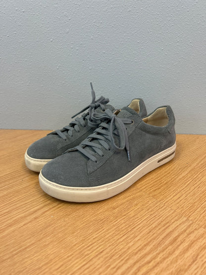 Birkenstock 8.5 Blue suede lace up sneaker w/ WTE sole
