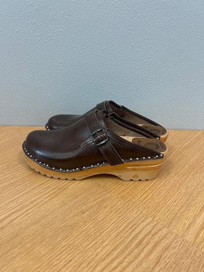 troentorps 8/8.5 Brown leather clog w/ wooden sole