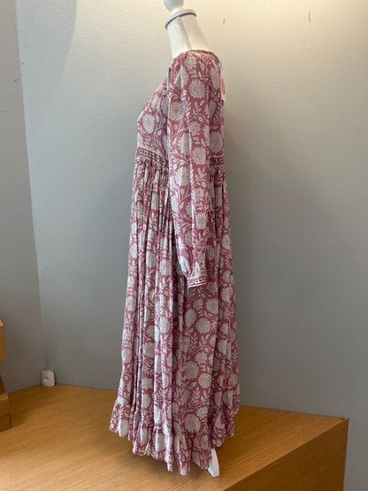 The fox and the mermaid S Pink NWT LS Floralv-neck