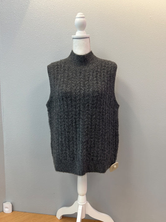 Evereve XL Gray fuzzy mock neck sweater VEST NWT