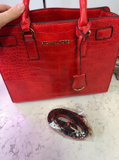 Micheal Kors  Red 2 handle tote purse w/ gold hardware