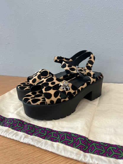 Tory Burch 8.5 Leopard Turnlock Calf hair lug heel