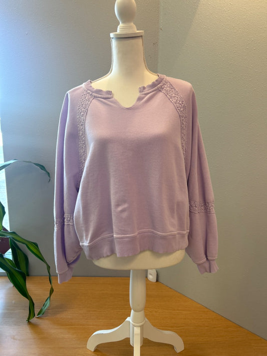 Aerie S Purple LS Vcut crewneck w/ lace accnets