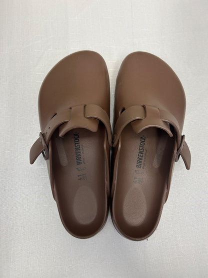 Birkenstock 10/10.5 Brown rubber slip on clogs NWOT