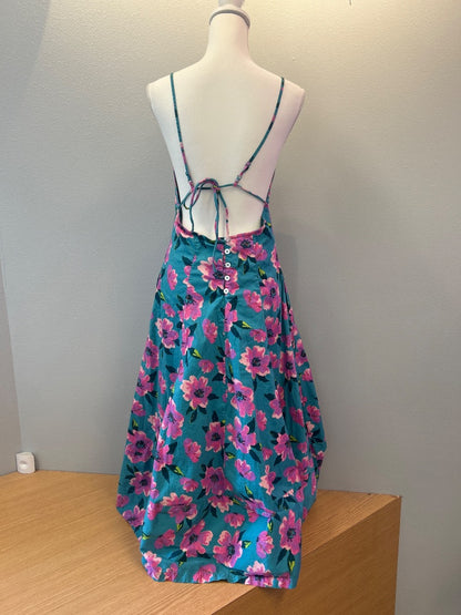 Free People M Blue/pink floral v neck fit n flare