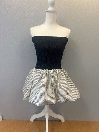 Dissh M Black/white NWT Smocked tube top w/bubble skirt