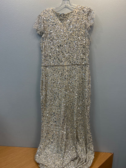 Mac Duggal 14 Silver SS Sequin x-bodice Long FORMAL