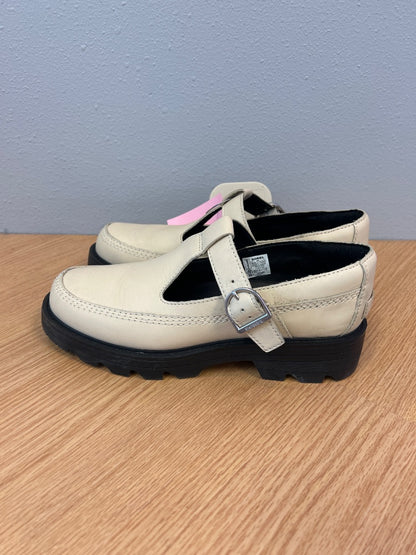 Sorel 9 Cream leather mary jane loafer w/ BLK sole