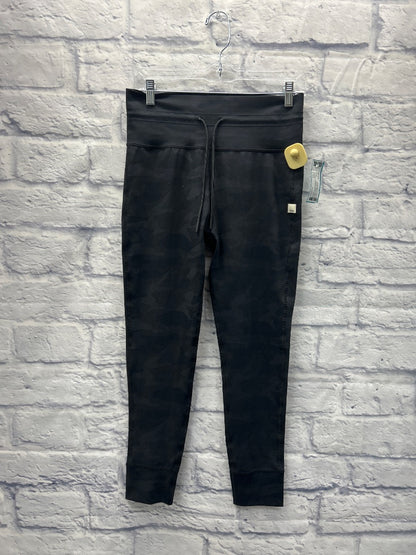 Vuori L Black Camo Leggings waist tie