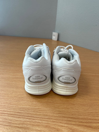 New Balance 9W White Lace up sneakers NWT