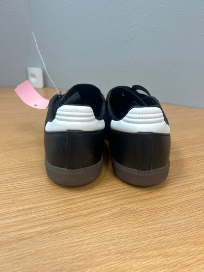 Adidas 7.5 Black/Whit lace upsambas