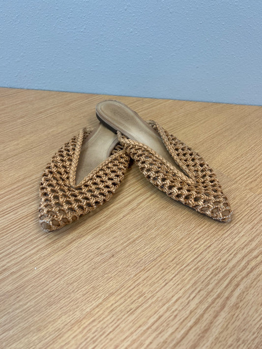 Schutz 10 Tan woven rattan pointed toe flat