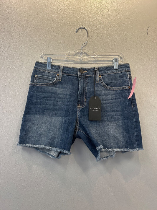 Just Black Denim M Mid Wash Denim jean shorts w/ distressed hem NWT