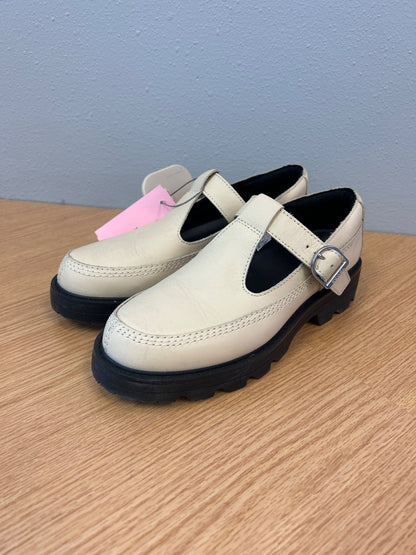 Sorel 9 Cream leather mary jane loafer w/ BLK sole