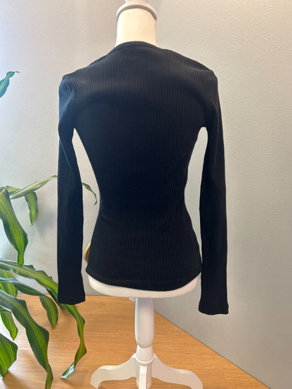 Agolde XS Black ribbed fitted vneck