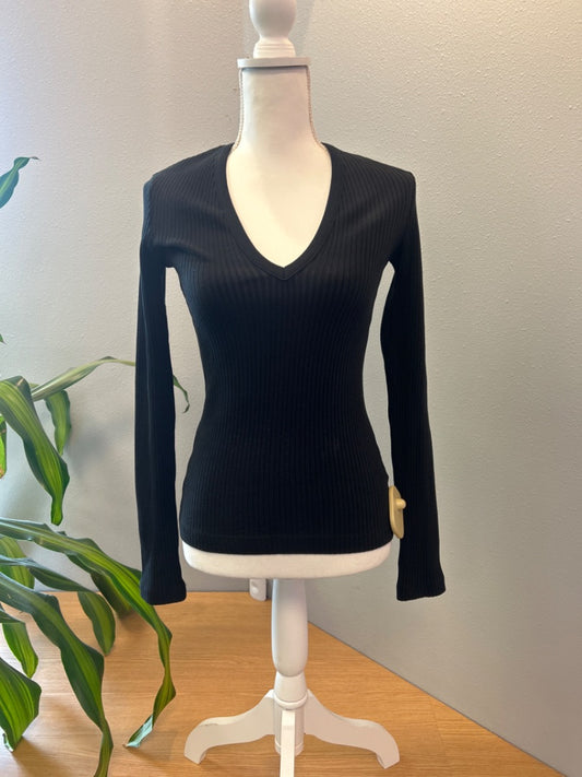 Agolde XS Black ribbed fitted vneck