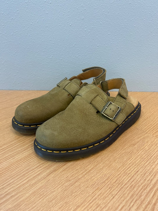 Dr Martens 10 Tan slip on leather clop w/ ankle strap