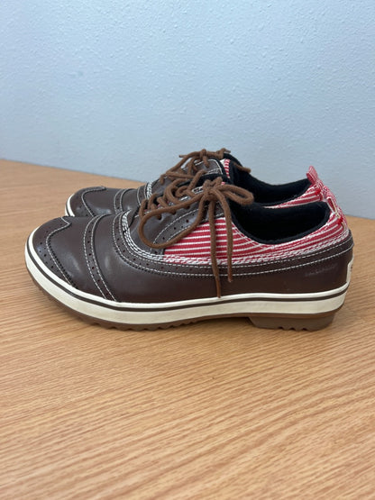 Sorel 10 Brown /red striped lace up shoe /w rubber upper