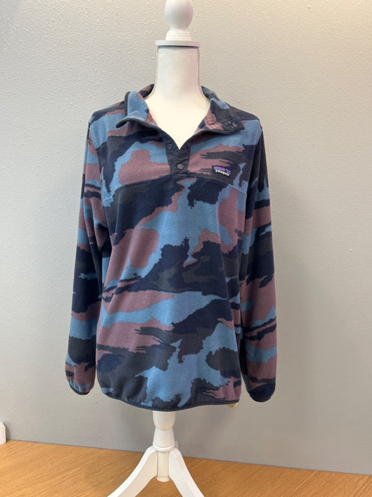 Patagonia XL Blue /purple camo fleece 1/4 bttn sweatshirt