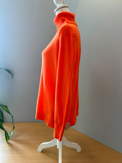 White & Warren L Orange 100% CASHMERE LS turtleneck