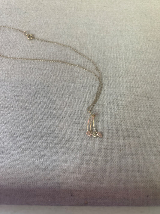 Black Hills Gold  Gold, Rose Gold Gold & Rose Gold 3 leaves