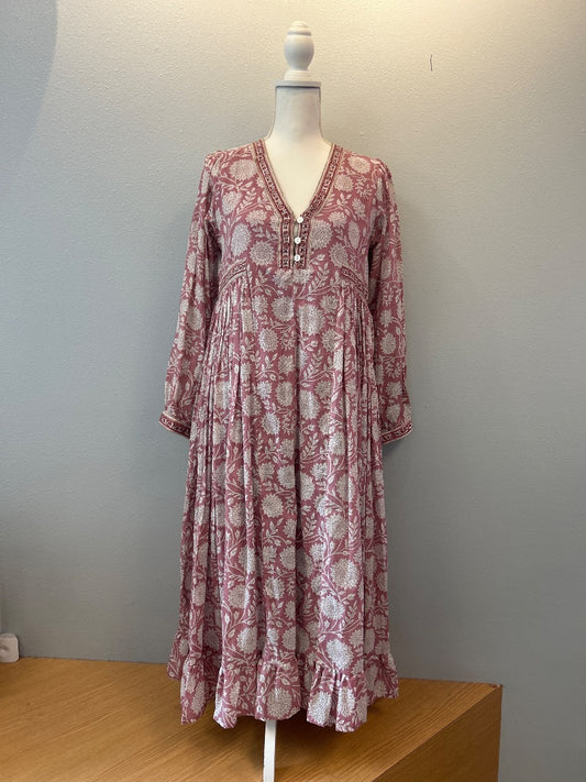 The fox and the mermaid S Pink NWT LS Floralv-neck