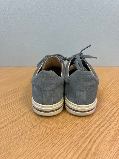 Birkenstock 8.5 Blue suede lace up sneaker w/ WTE sole