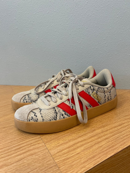Adidas 7.5 Tan snakeskin lace up sneaker w/ red stripes