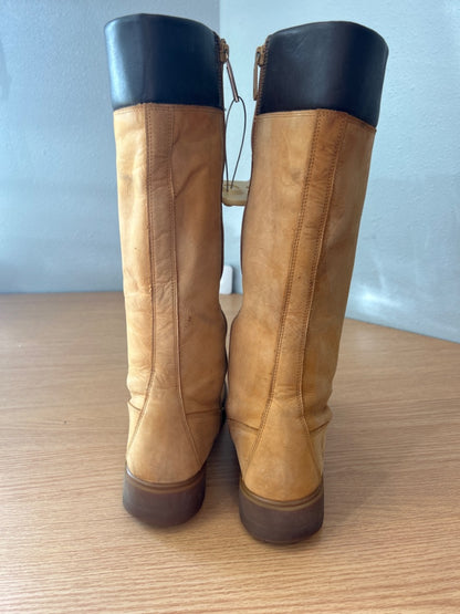 Timberland 9 Tan TALL lace up boots LEATHER