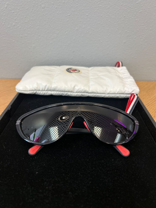 Moncler  Black Vitesse Shield