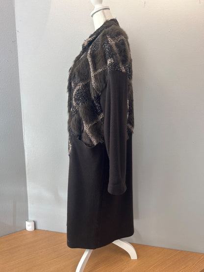 Carlisle 12 Brown long buttons wool/leather fur look