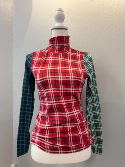 Lands End XS Blue/Green/Red Plaid Turtleneck