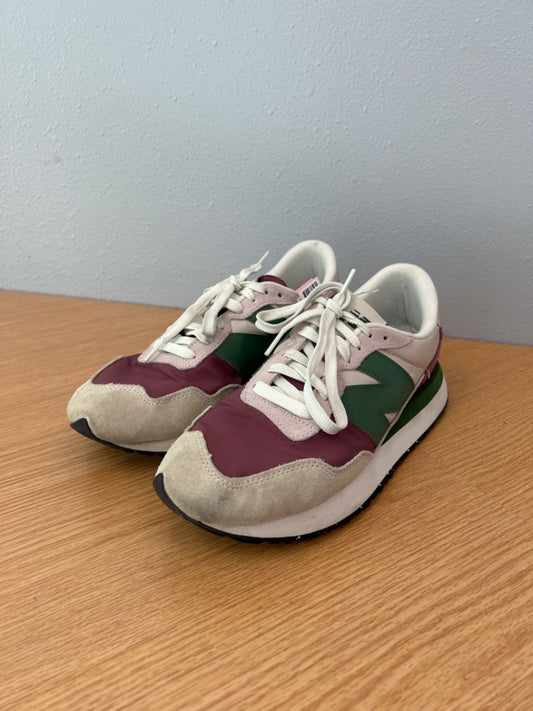 New Balance 10 Purple/Grey lace sneaker