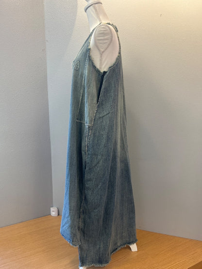Magnolia Pearl os Blue Denim "Love" Slvless