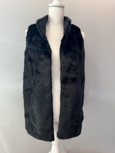 Chico's Chico's 1/8 Black Faux fur open front VEST NWT