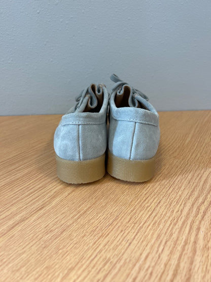 Anthropologie 8.5 Blue Suede platform dessert chukka