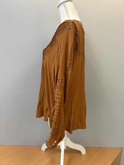 Free People L Orange vneck crochet detail LS blouse