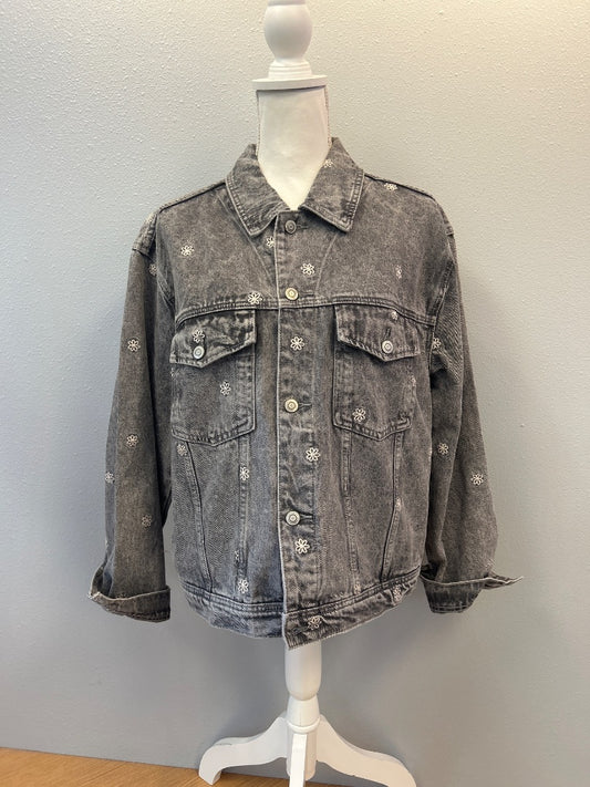 Thread & Supply M Gray Denim jean jacket w/ daisy embroidery