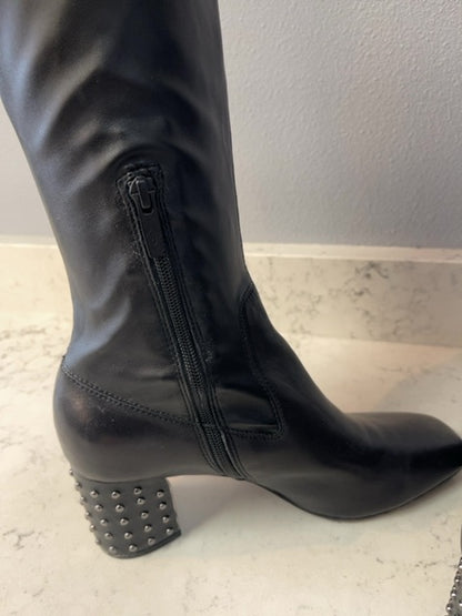 Donald Pliner 10 Black Stud heel tall