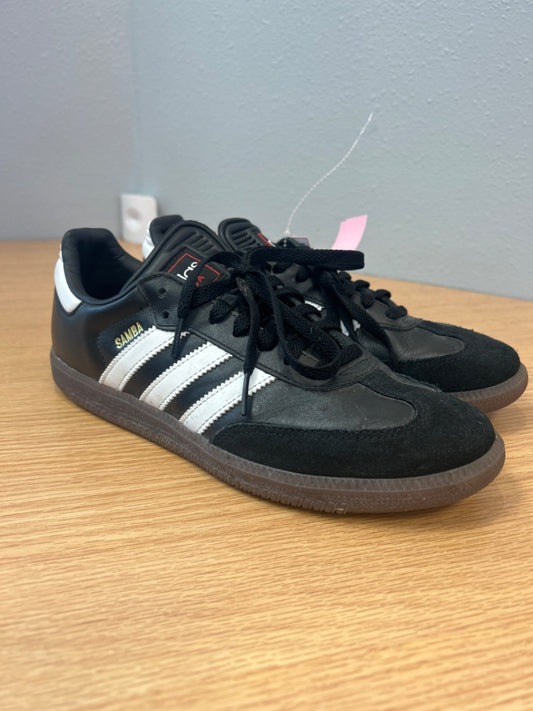 Adidas 7.5 Black/Whit lace upsambas